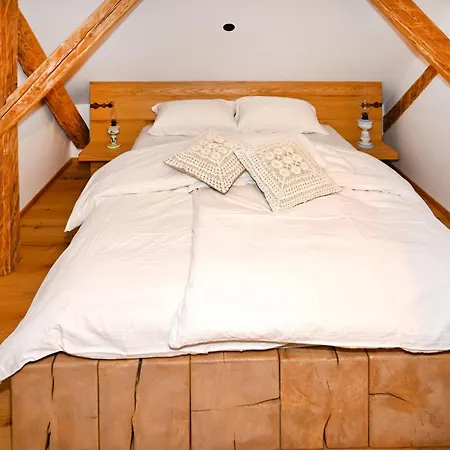 2 Bedroom Stunning In Apartamento *