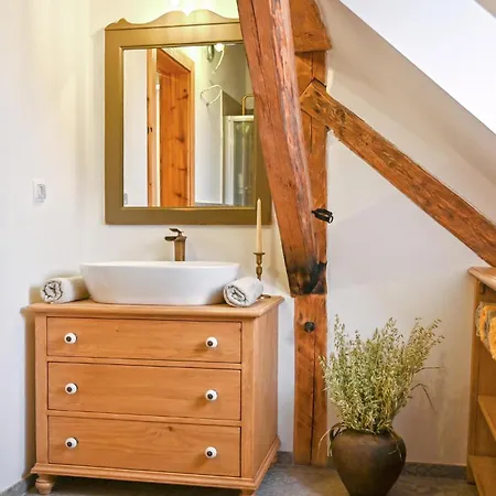 2 Bedroom Stunning In شقة موزيريي